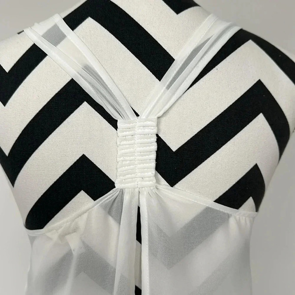 Style Loft White Tank Sz S - Picture 4 of 5